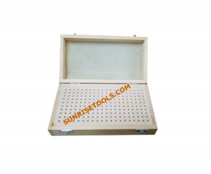 Wooden Bur Box 200 Holes