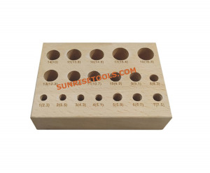 Wooden Stand 18 Holes