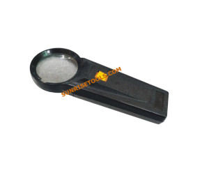 Magnifier With Light